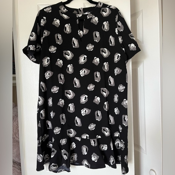 Mud Pie Dresses & Skirts - Mud Pie Mid/Knee Length Dress. Like New. Size L